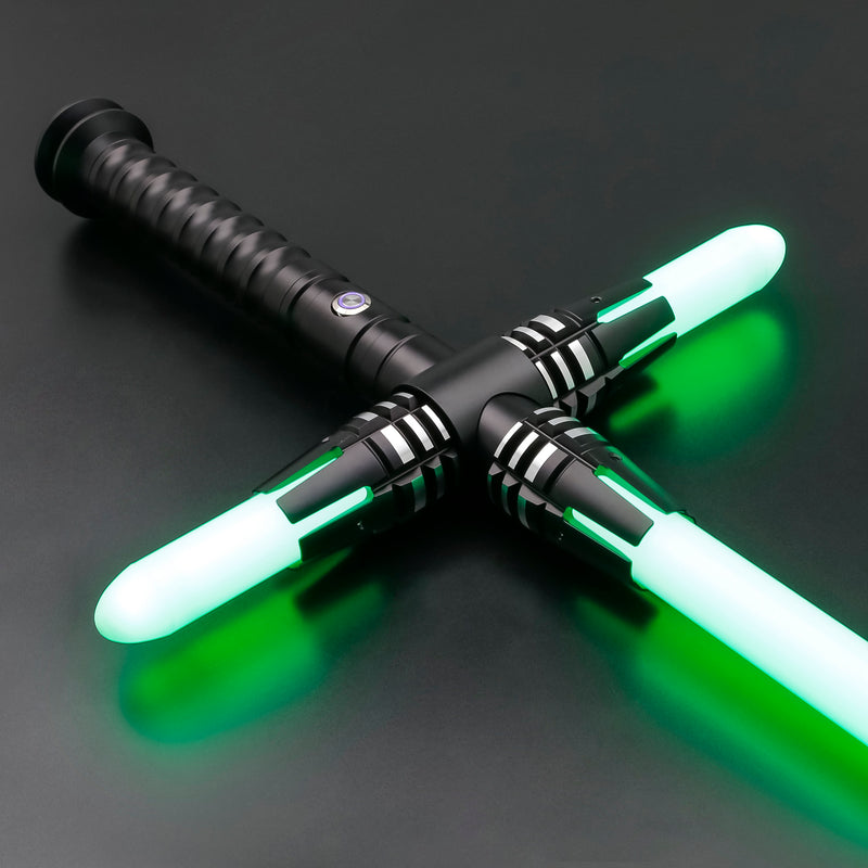 La spada laser di Kylo è un'arma indispensabile per ogni fan di Star Wars. Realizzata in resistente aeronautico T6