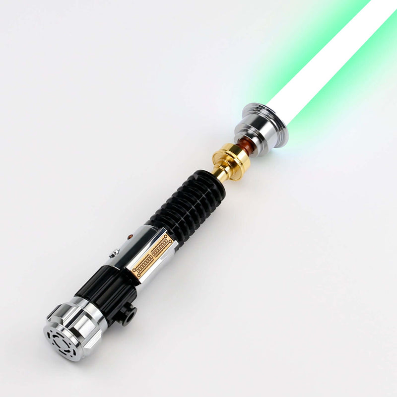 La spada laser Obi Wan EP3 è ispirata alla serie televisiva Obi-Wan Kenobi. È dotato di una maniglia in metallo lucido