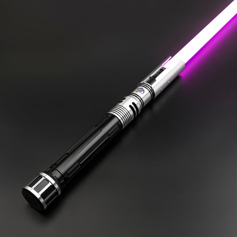 La spada laser Jedi Fallen è un prodotto ispirato al celebre eroe del videogioco Star Wars Jedi: Fallen Order. Questo gioco ha conquistato numerosi fan della saga di Star Wars grazie alla sua trama avvincente e ai suoi personaggi carismatici. Abbiamo crea