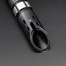 Elevate la vostra collezione o migliorate il vostro cosplay con questa esclusiva spada laser ispirata all'armatura di L'aureola.