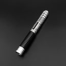 Svela l'enigmatico potere della spada laser di Asajj Ventress. Una replica di alta qualità della spada laser dell'accolito oscuro.