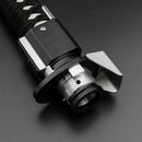 Scopri la spada laser Ronin, meticolosamente realizzata, ispirata ai samurai erranti dell'antico Giappone. Fatta in alluminio di qualità aerospaziale