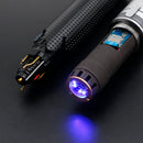 Ogni Jedi ha bisogno di una spada laser. Ispirata a quella indossata dall'eroe di Star Wars Cal Kestis, questa spada laser permette al bambino di esercitarsi nelle sue mosse Jedi.