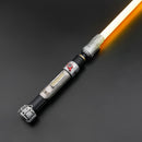 Potenziate la vostra collezione o migliorate il vostro cosplay con questa eccezionale spada laser ispirata a Sabine / Ezra Weathered.