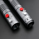 Diventa il Sith definitivo con la spada laser SE di Darth Maul. Un capolavoro a doppia lama, temibile come il suo leggendario portatore.